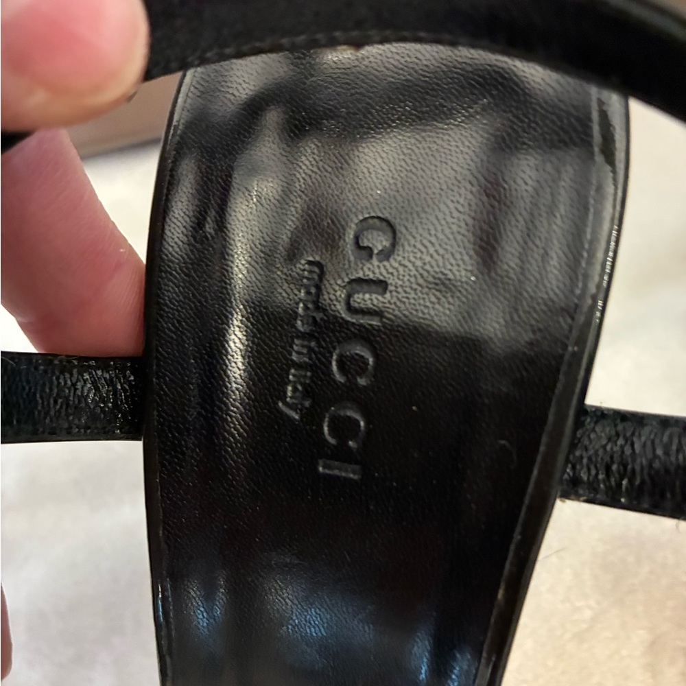 Elegant Gucci Black High Heel Gold Chain Detail and Ankle Strap. EUC. 7.5 - Picture 4 of 16